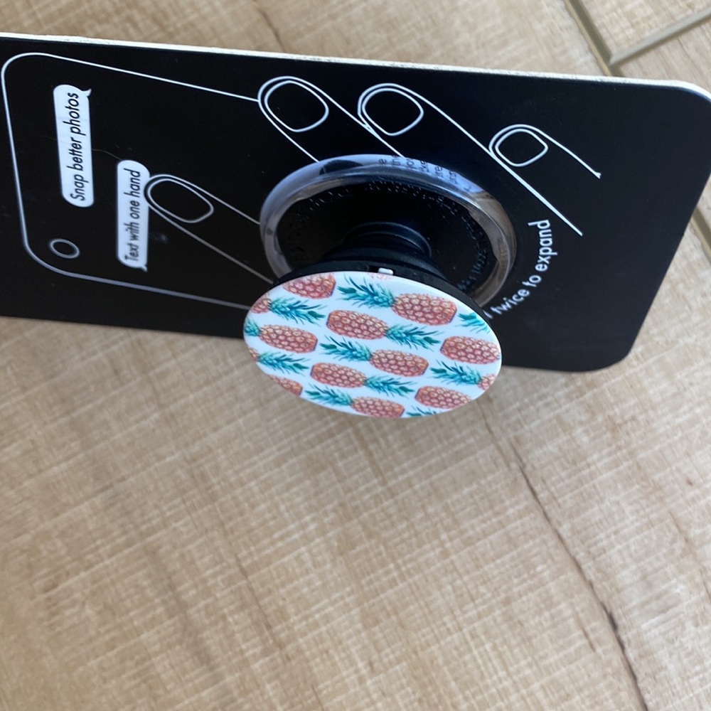 Pineapple 🍍 Popsocket - Picture 5 of 5
